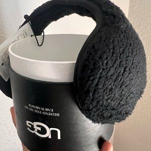 Brand new Ugg ear muffs warmer. Sherpa! behind the ear style